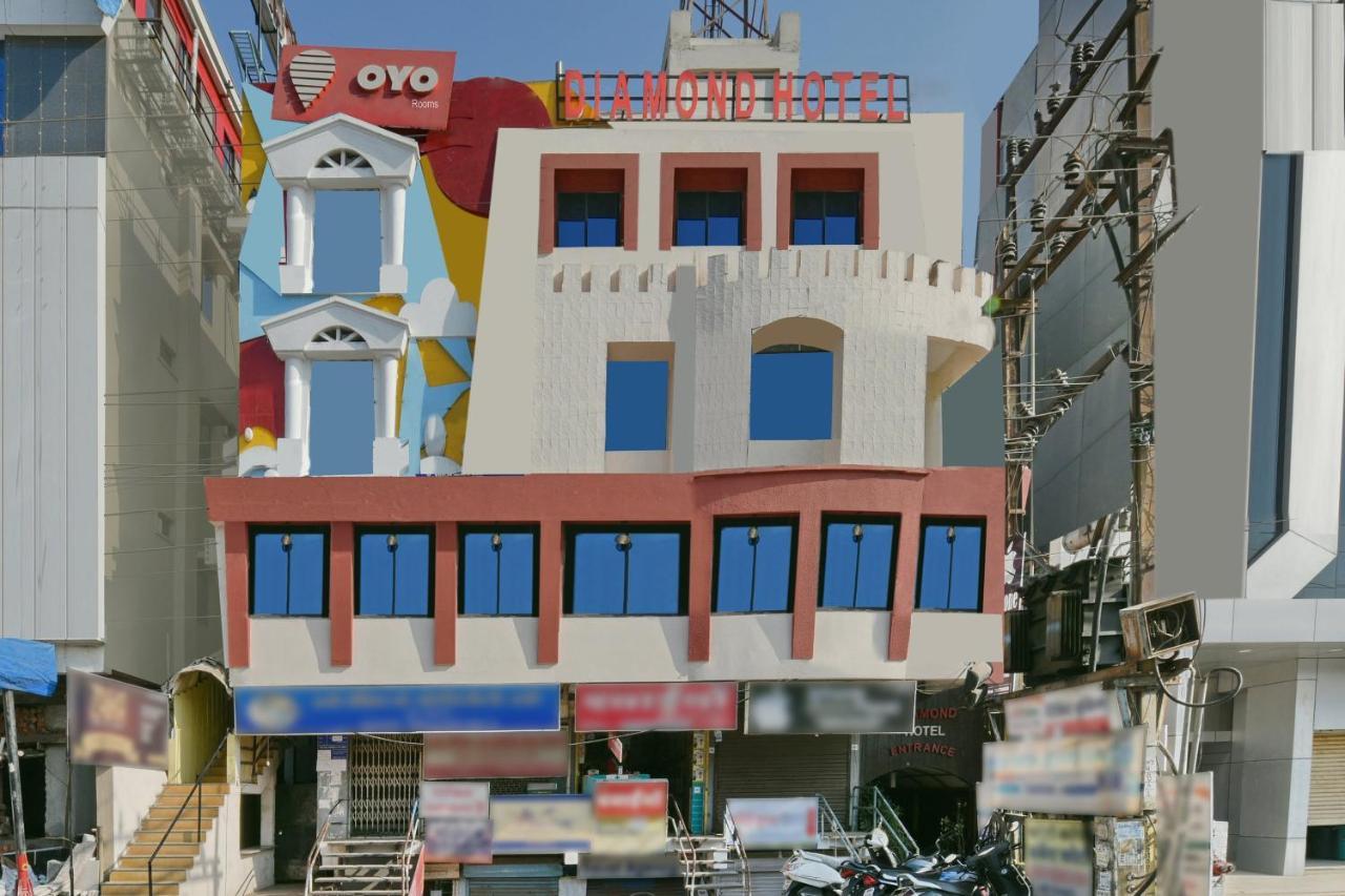 Collection O Diamond And Residences Indore Extérieur photo